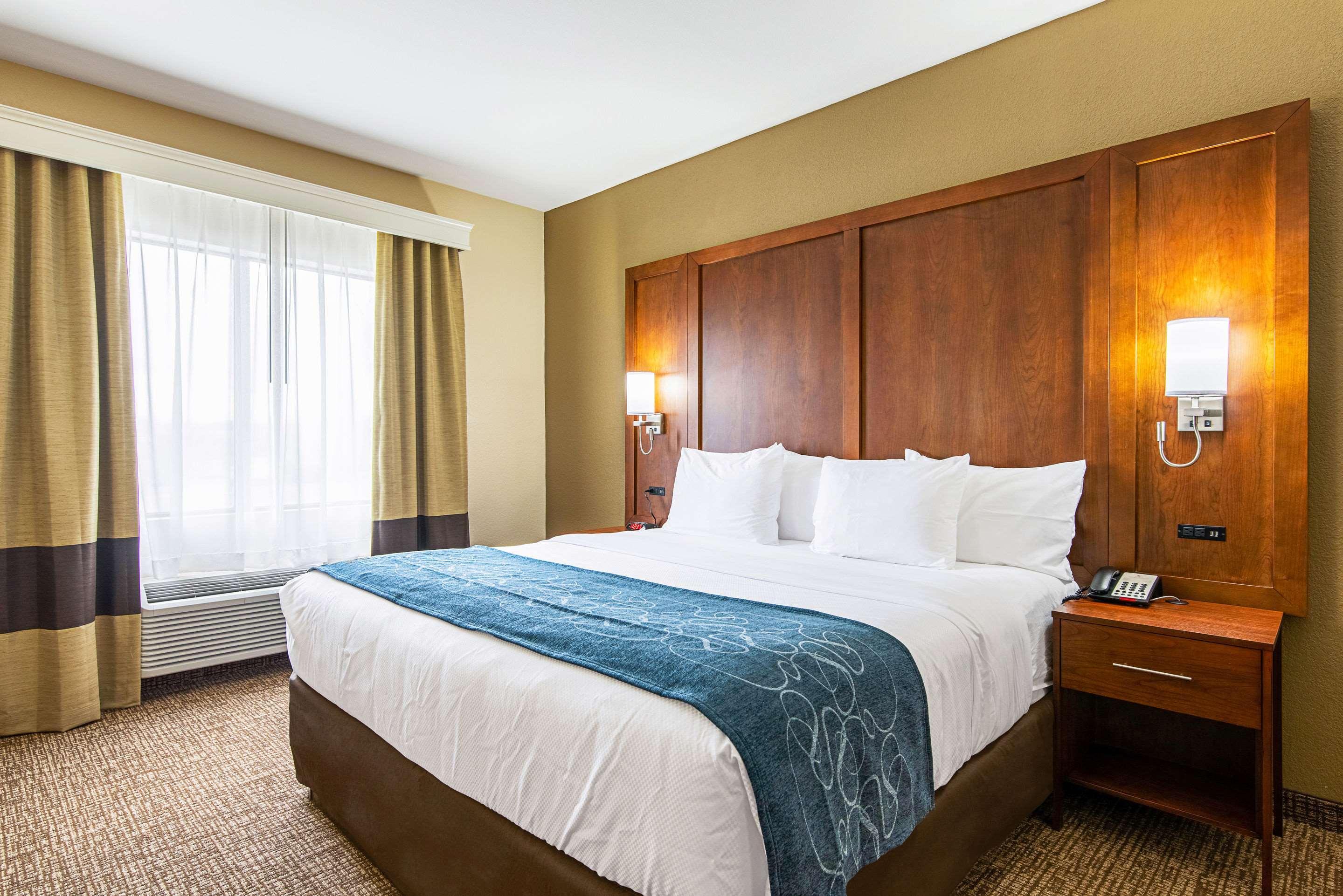 Comfort Inn & Suites Pine Bluff Extérieur photo