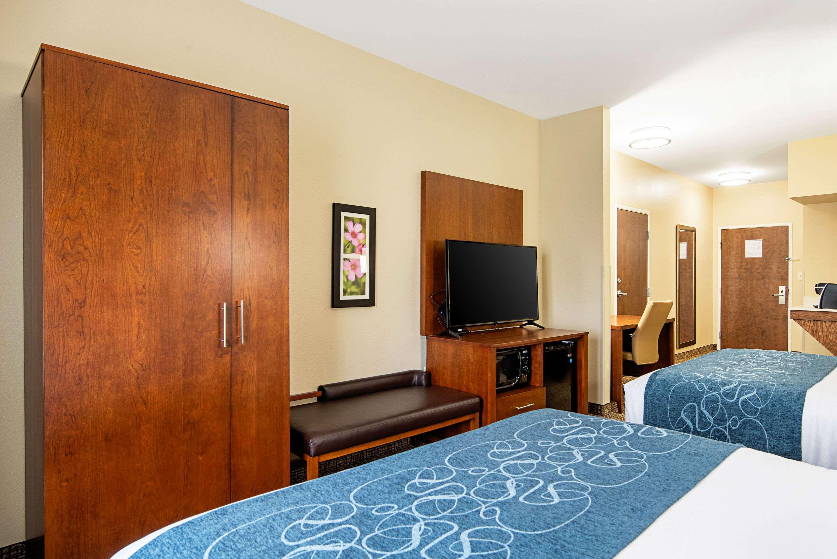 Comfort Inn & Suites Pine Bluff Extérieur photo