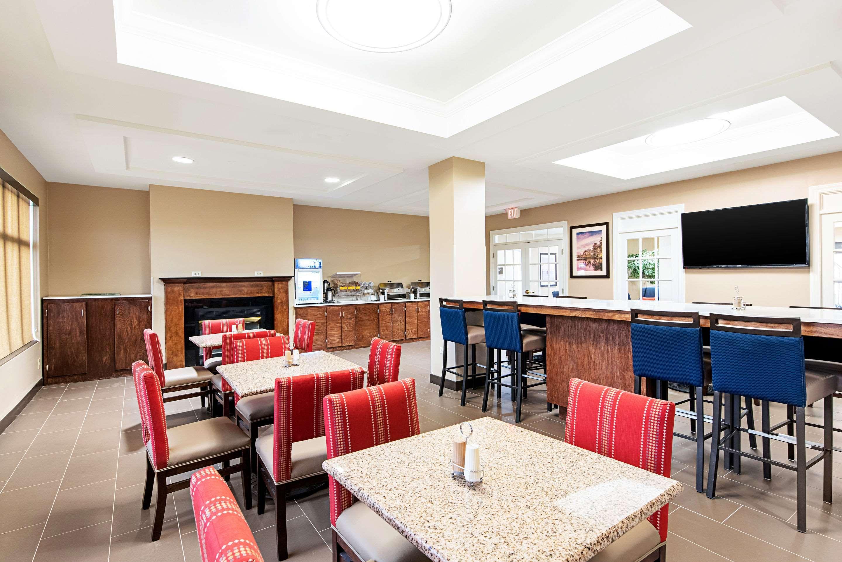 Comfort Inn & Suites Pine Bluff Extérieur photo
