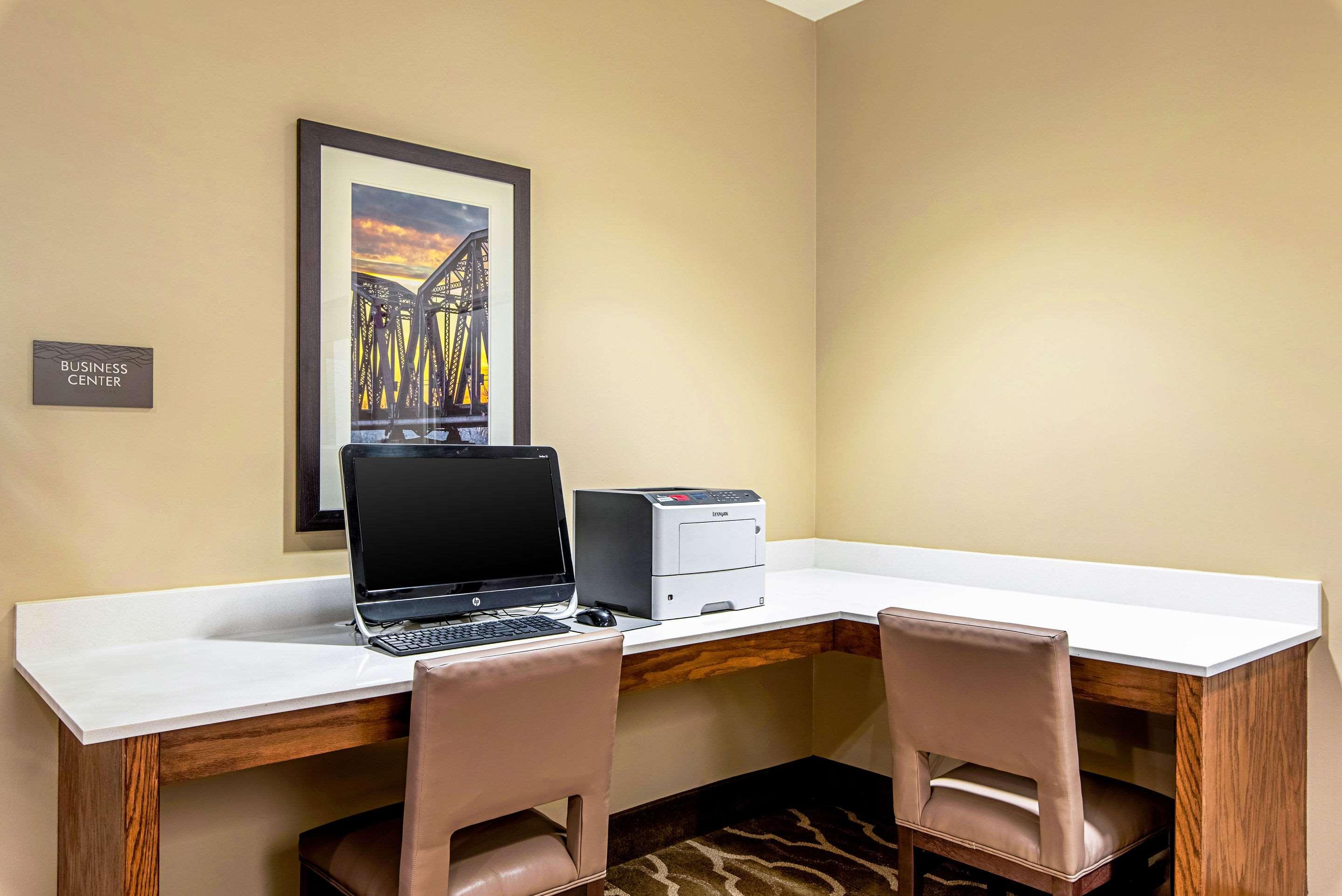 Comfort Inn & Suites Pine Bluff Extérieur photo