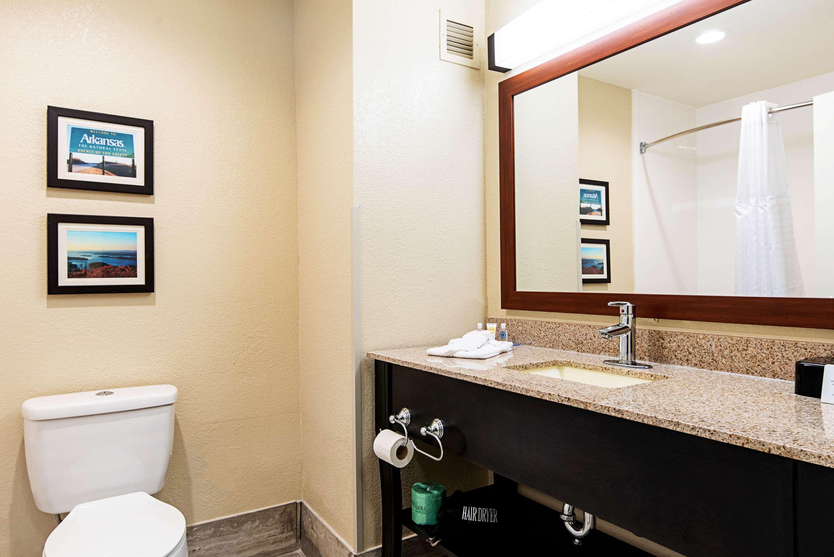Comfort Inn & Suites Pine Bluff Extérieur photo