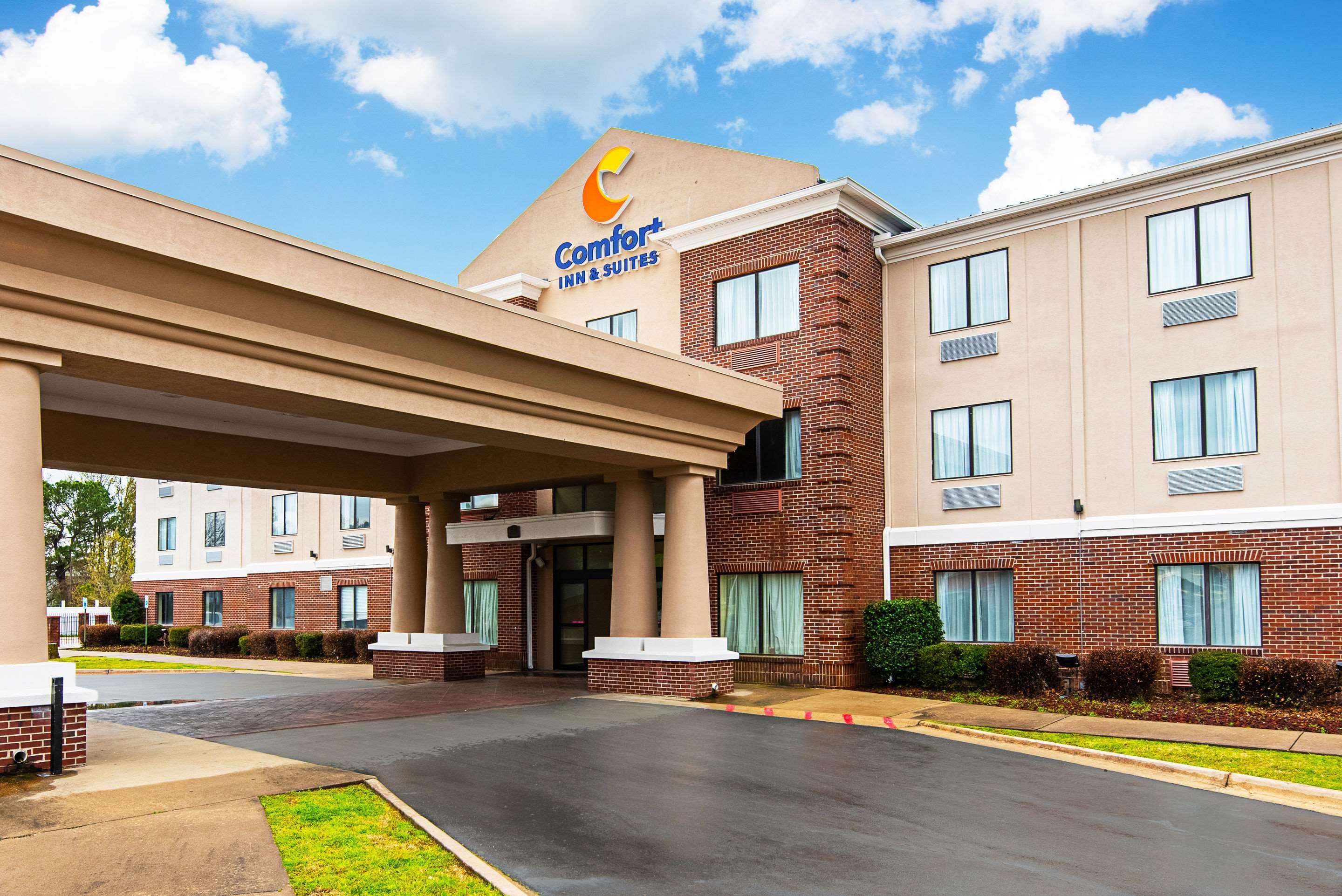 Comfort Inn & Suites Pine Bluff Extérieur photo