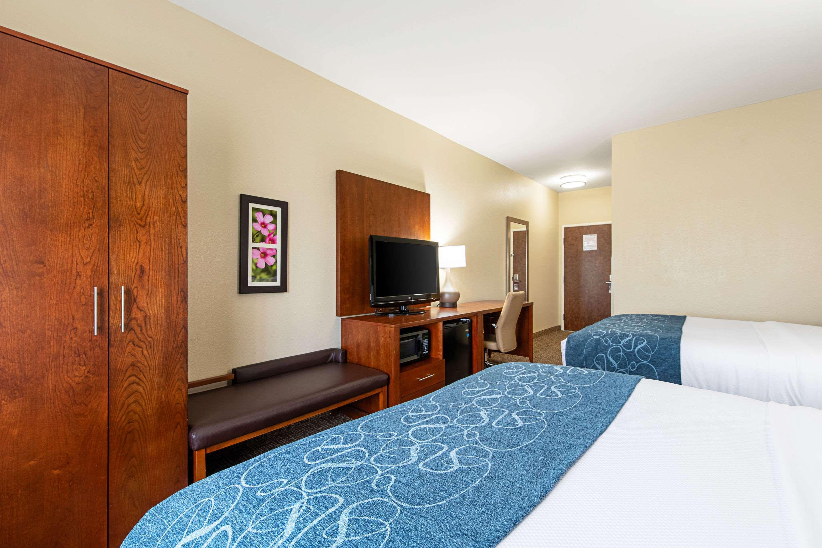 Comfort Inn & Suites Pine Bluff Extérieur photo