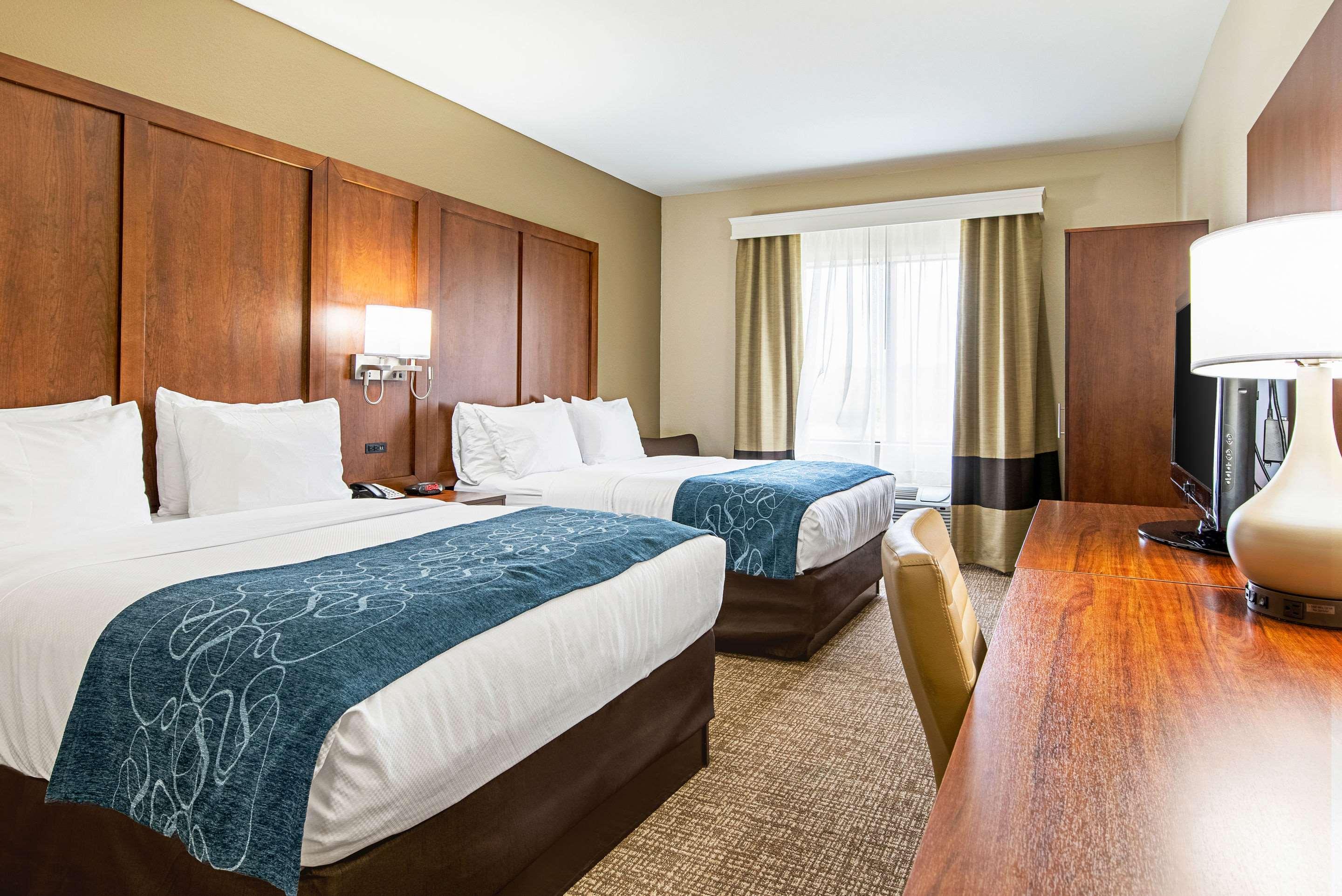 Comfort Inn & Suites Pine Bluff Extérieur photo