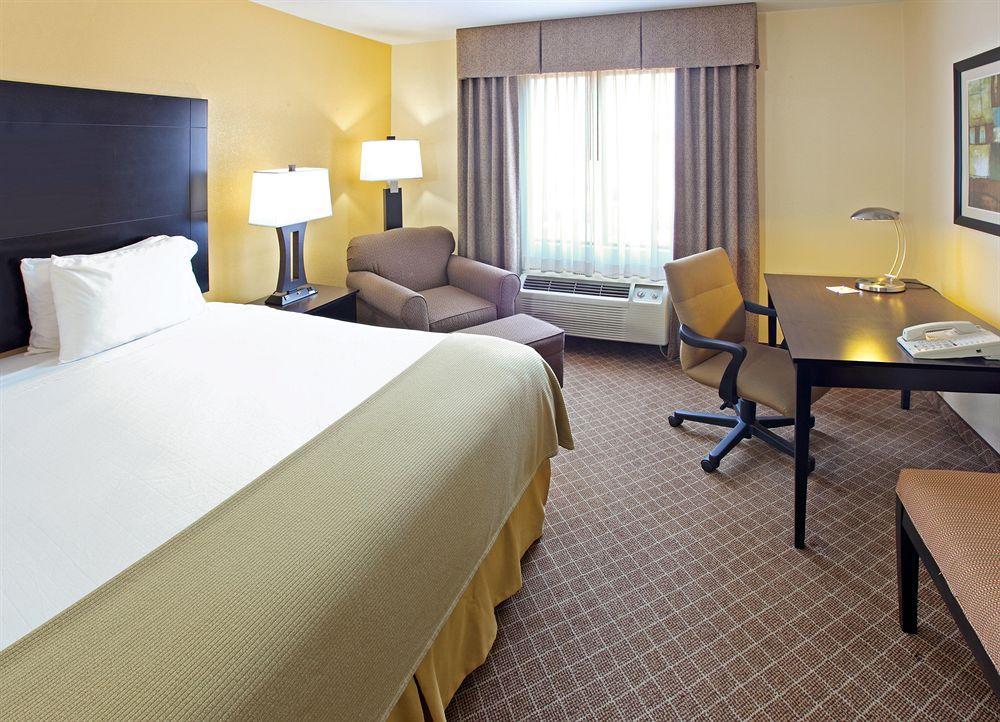 Comfort Inn & Suites Pine Bluff Chambre photo