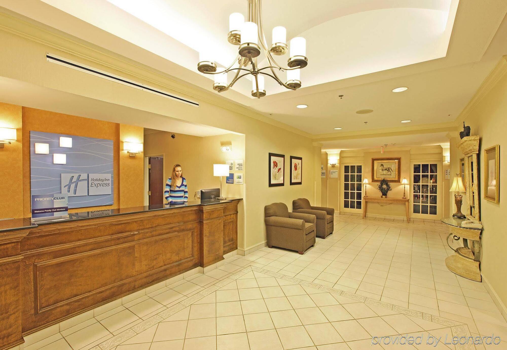 Comfort Inn & Suites Pine Bluff Extérieur photo